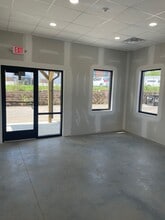 1080 International Blvd, Clarksville, TN for lease Interior Photo- Image 2 of 14