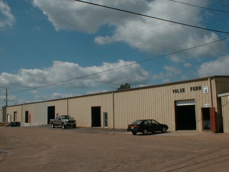 5000 Highway 80 E, Pearl, MS à louer - Photo du bâtiment - Image 3 de 6
