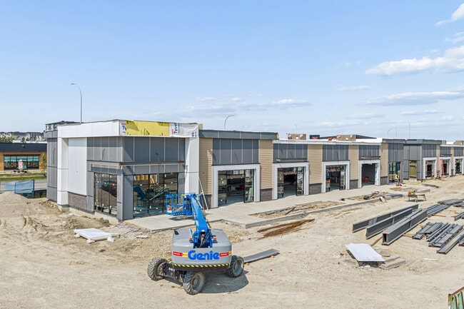 More details for 3105 Main St SW, Airdrie, AB - Retail for Sale