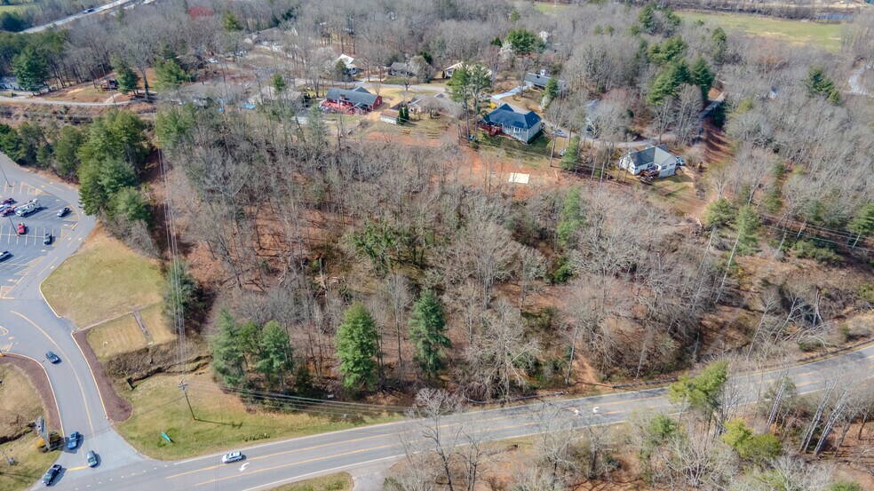 1011 Highlands Rd, Franklin, NC à vendre - Aérien - Image 2 de 6