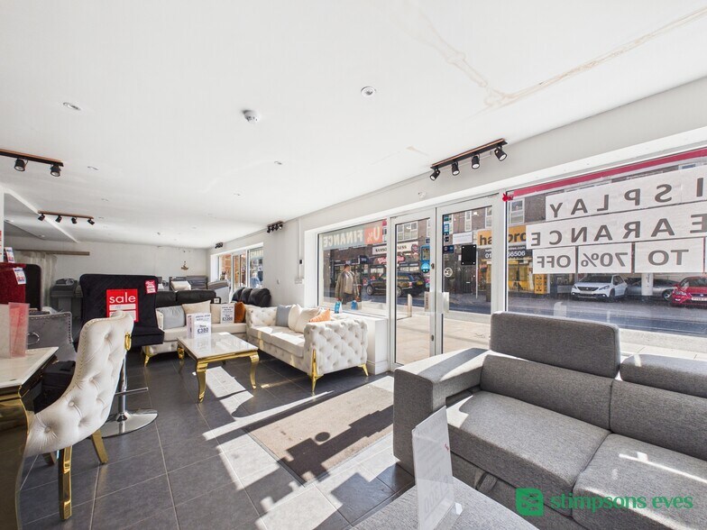 115A-115B Midland Rd, Bedford for lease - Building Photo - Image 2 of 12