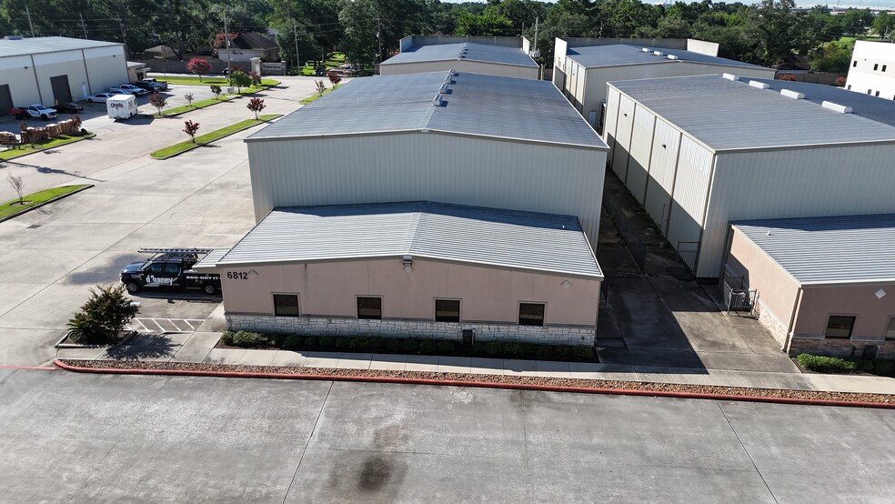 6812 Bourgeois Rd, Houston, TX for lease - Building Photo - Image 2 of 17