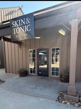 1214 W F St, Oakdale, CA for lease Interior Photo- Image 1 of 8