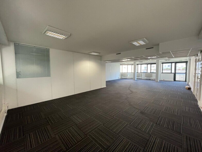 26 Rue Louis Blanc, Lyon for lease - Interior Photo - Image 3 of 19
