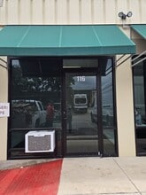 8034 Culebra Rd, San Antonio, TX for lease Interior Photo- Image 1 of 1