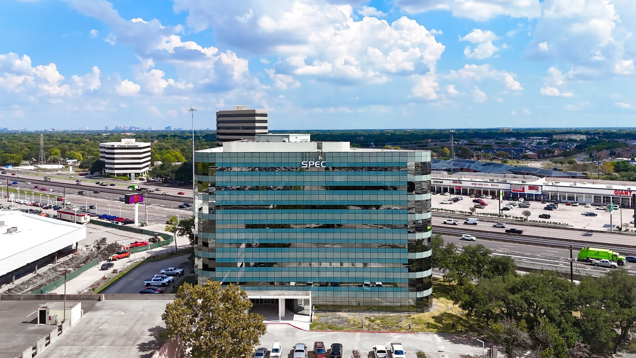 9494 Southwest Fwy, Houston, TX à louer Photo principale- Image 1 de 12