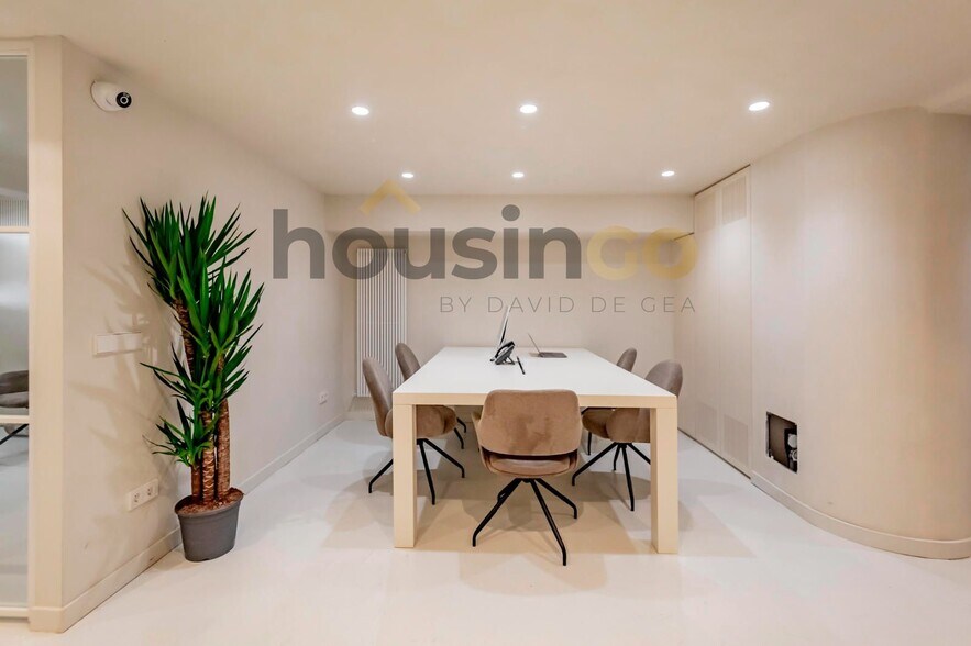 Immeuble residentiel dans Madrid, Madrid à vendre - Photo intérieure - Image 3 de 3