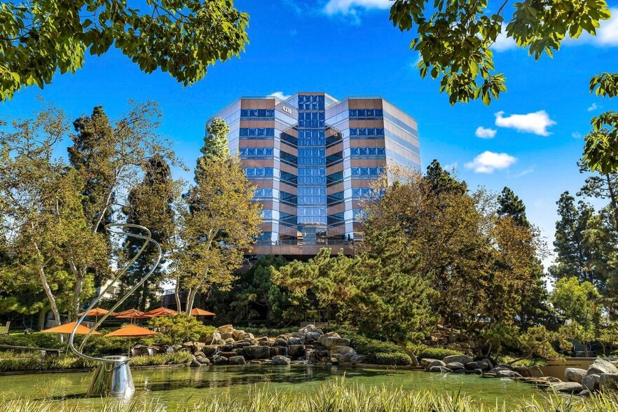 4365 Executive Dr, San Diego, CA for lease - Building Photo - Image 3 of 4
