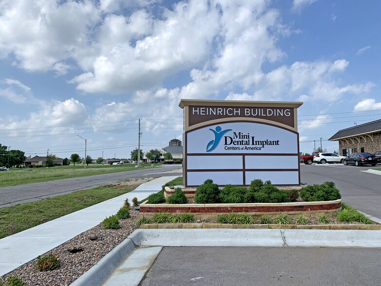 2134 N Garnett St, Wichita, KS à louer - Photo du bâtiment - Image 2 de 12