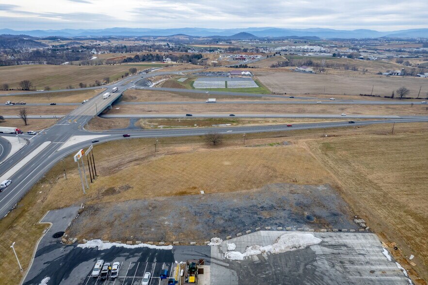 6260 Walton Wy, Mount Crawford, VA for lease - Building Photo - Image 3 of 9