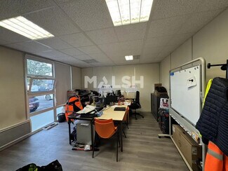 Plus de détails pour Plusieurs types d'espaces à louer