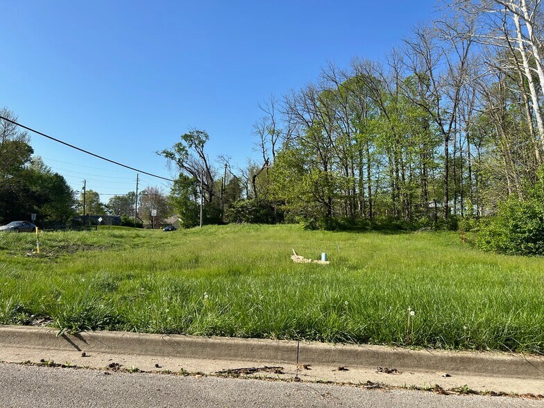2900 Walnut St, Bloomington, IN à vendre - Photo du bâtiment - Image 3 de 3
