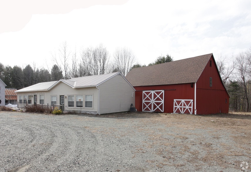 2362 State Highway 30, Mayfield, NY à vendre - Photo du bâtiment - Image 3 de 4