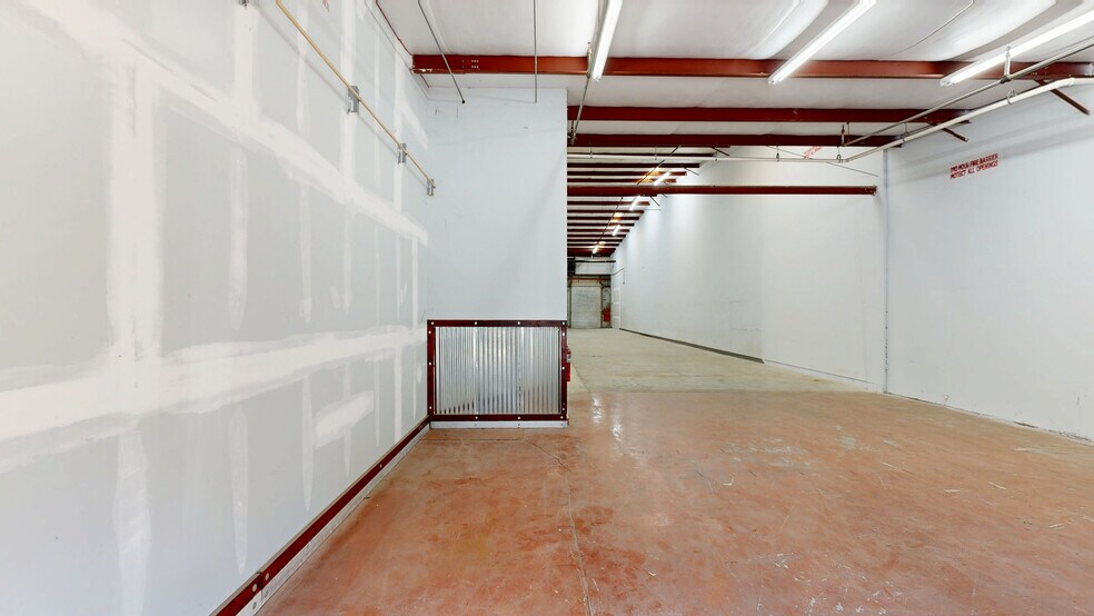 11210 E Phillips Industrial Blvd, Jacksonville, FL à louer - Numérisation 3D de Matterport - Image 3 de 15