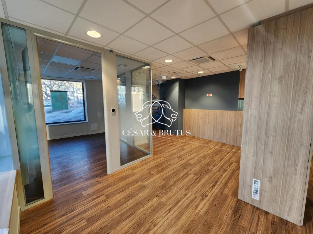 1 Avenue Paul Santy, Lyon for sale Interior Photo- Image 1 of 22