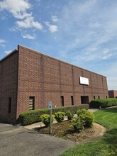 3526 Centre Cir, Fort Mill, SC for lease Interior Photo- Image 1 of 4
