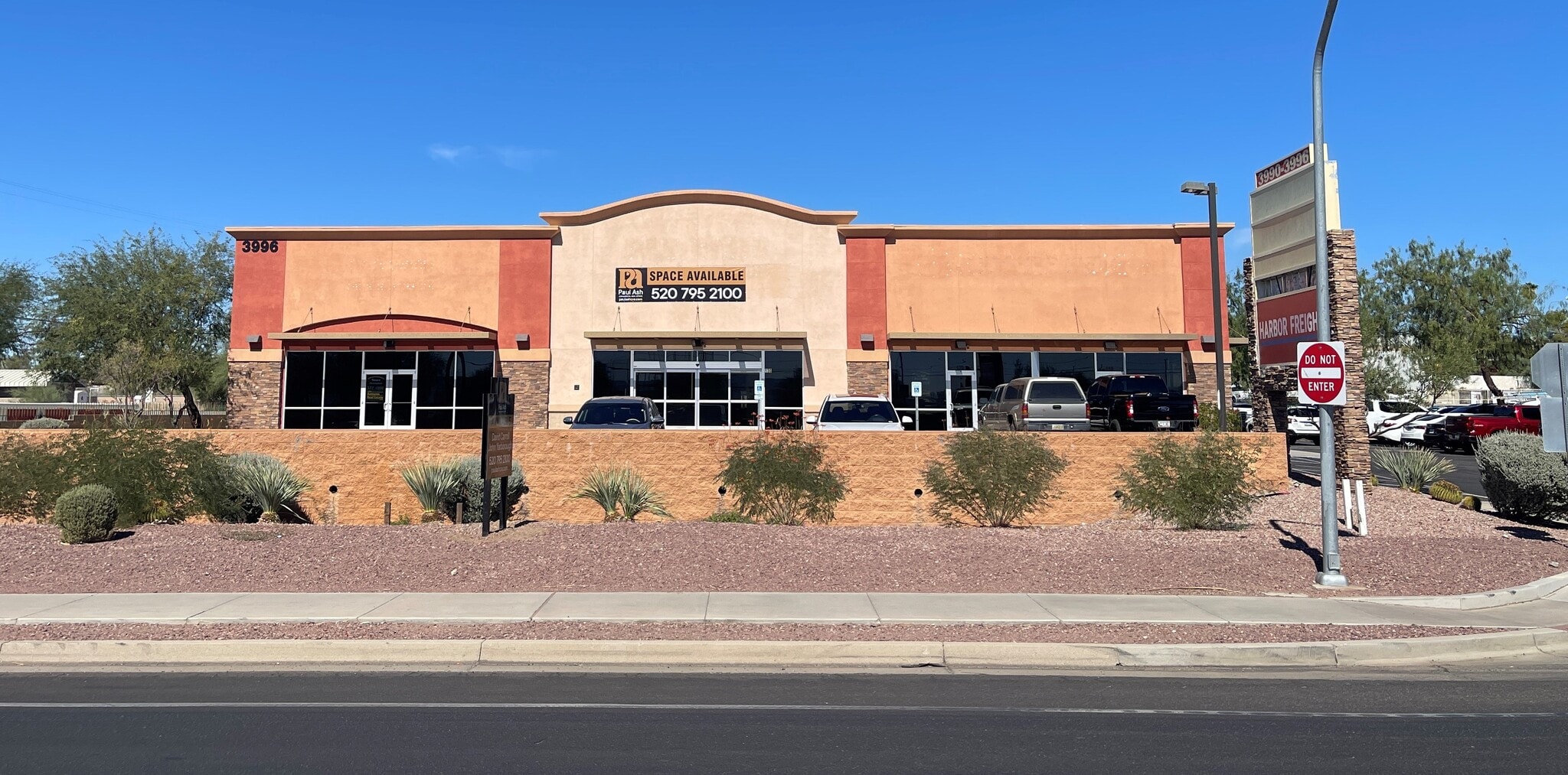 3996 W Ina Rd, Tucson, AZ for lease Building Photo- Image 1 of 8