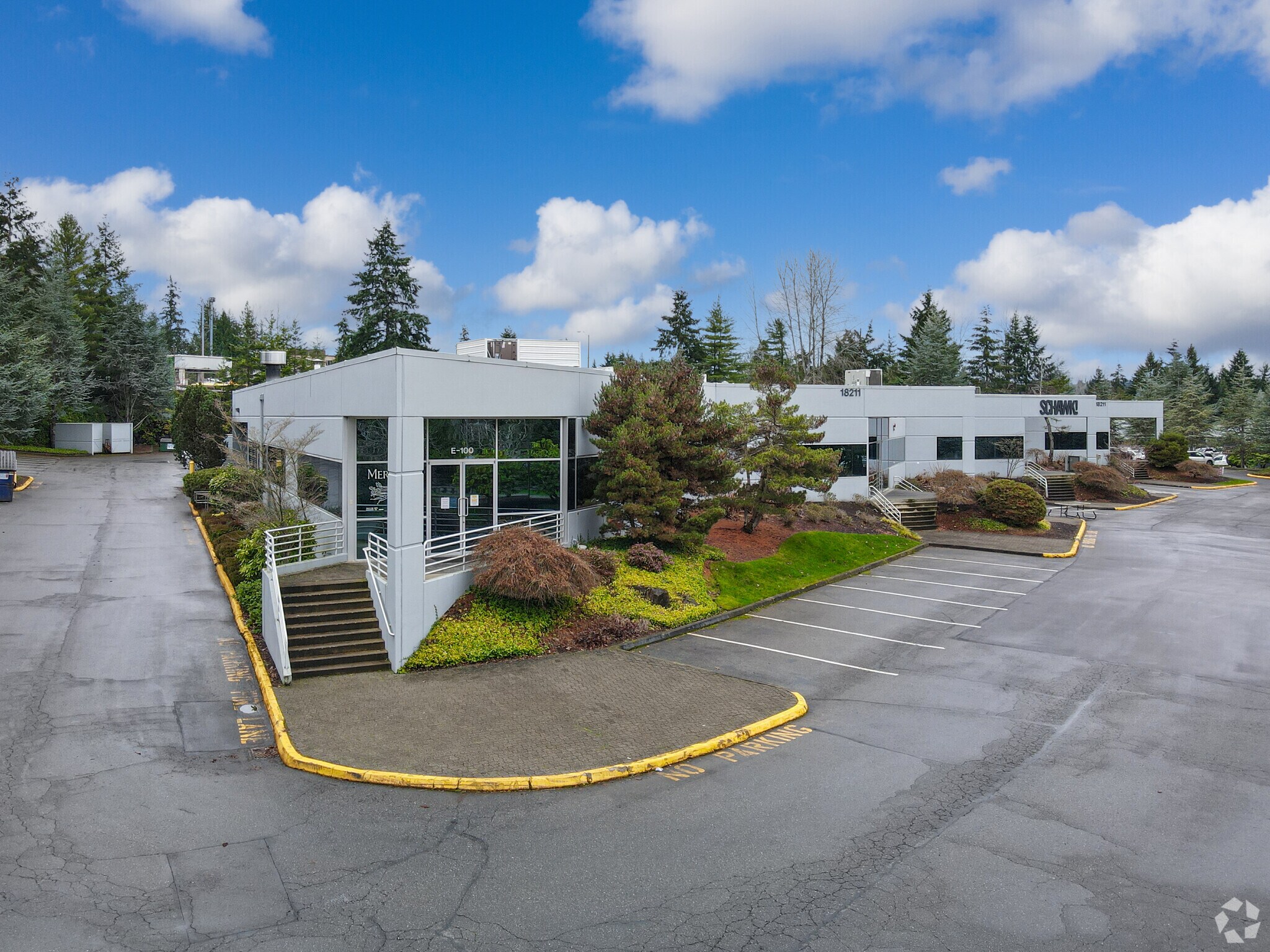 18211 NE 68th St, Redmond, WA for lease Building Photo- Image 1 of 5