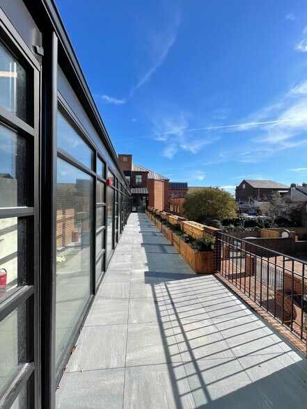 115 S Union St, Alexandria, VA à louer - Photo du bâtiment - Image 3 de 8