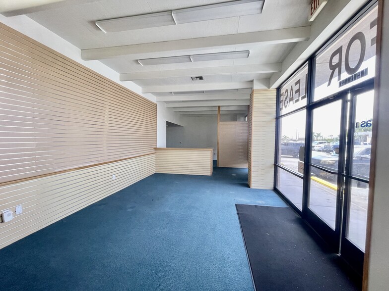 74-5035 Queen Kaahumanu Hwy, Kailua Kona, HI for lease - Interior Photo - Image 3 of 7