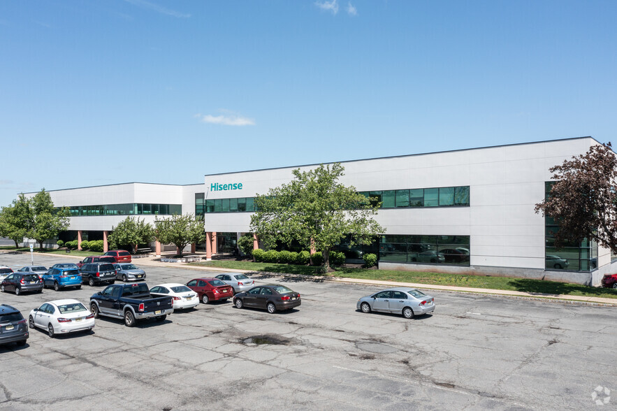 5000 Hadley Rd, South Plainfield, NJ for lease - Building Photo - Image 1 of 7