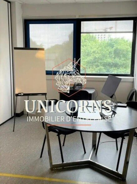 Bureau dans Labège à louer - Photo du bâtiment - Image 2 de 8