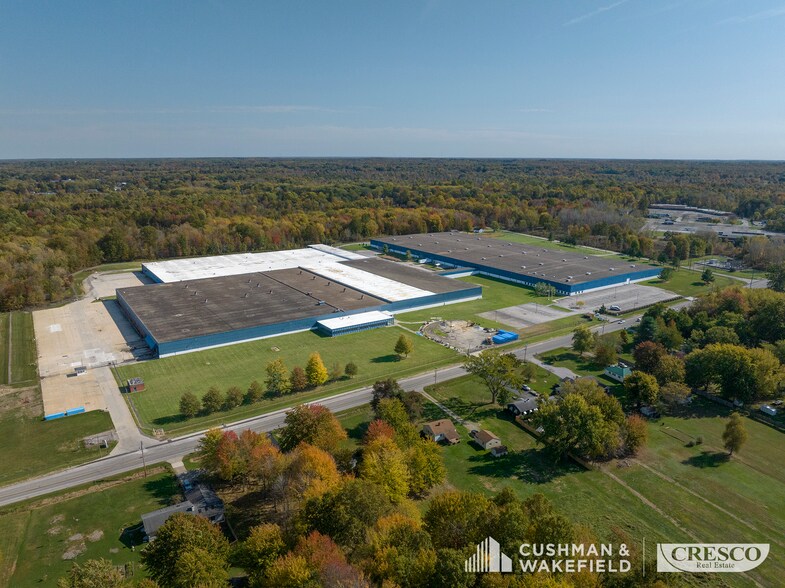 6800 Center Rd, Ashtabula, OH à louer - Photo du bâtiment - Image 1 de 10