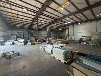 Plus de détails pour 7500 NW 74th Ave, Medley, FL - Industriel à louer