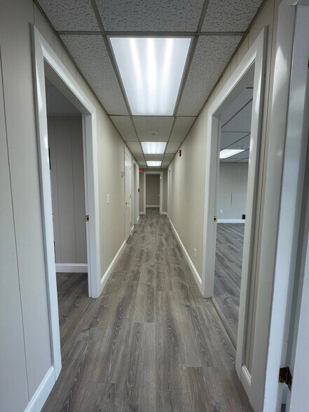 43 Harrys Dr, Brunswick, ME à louer - Photo du bâtiment - Image 2 de 15