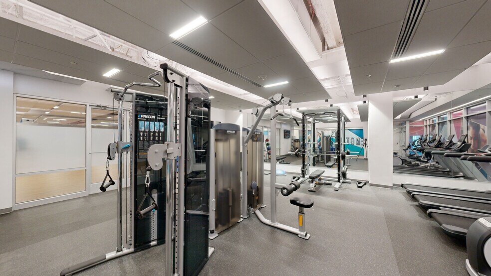 2461 Eisenhower Ave, Alexandria, VA à louer - Numérisation 3D de Matterport - Image 2 de 26