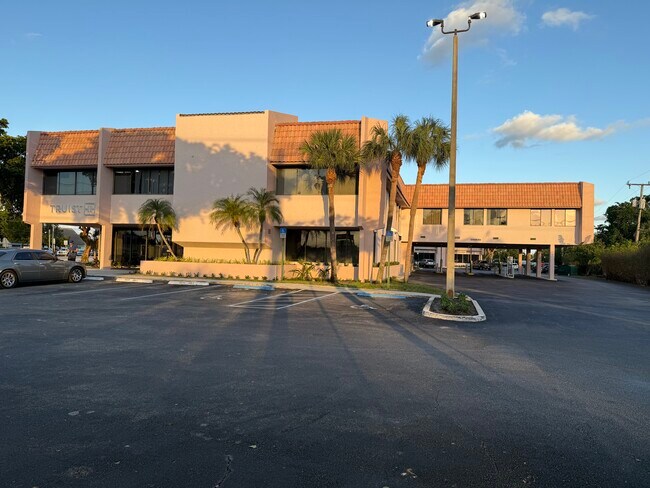 More details for 1860 Forest Hill Blvd, West Palm Beach, FL - Multiple Space Uses for Lease