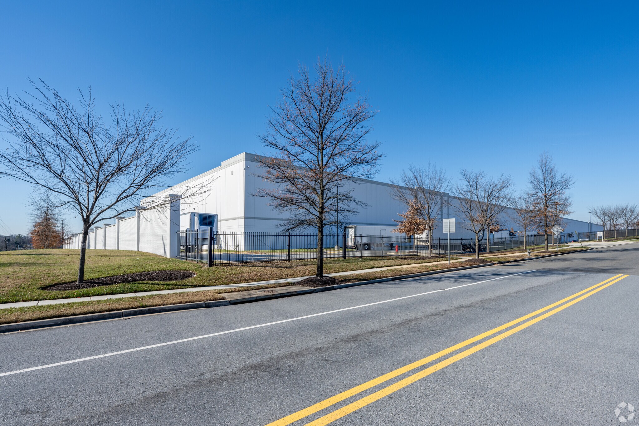 1200 Claybrick Rd, Landover, MD for lease Primary Photo- Image 1 of 6