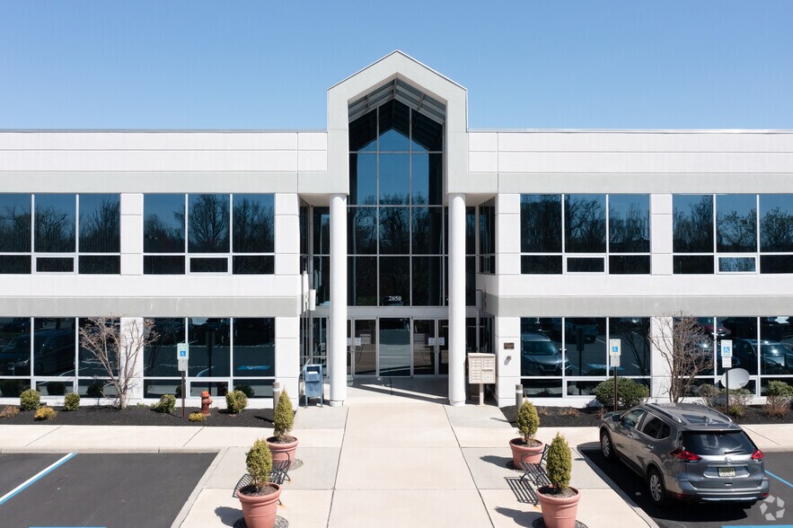 2650 Rt 130, Cranbury, NJ à louer - Photo du bâtiment - Image 3 de 7