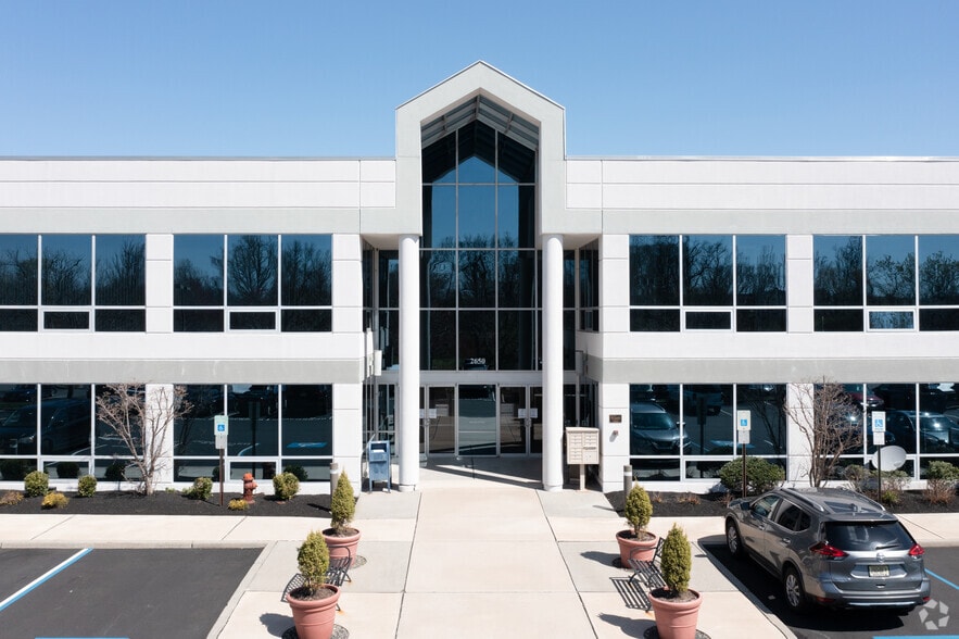 2650 Rt 130, Cranbury, NJ à louer - Photo du bâtiment - Image 3 de 7
