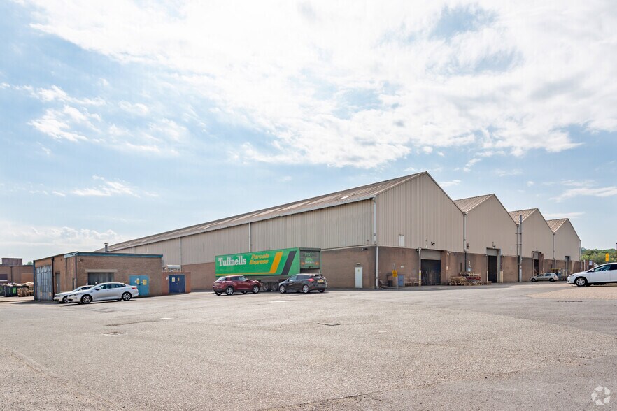 Park Rd, Nottingham à louer - Photo du bâtiment - Image 3 de 4