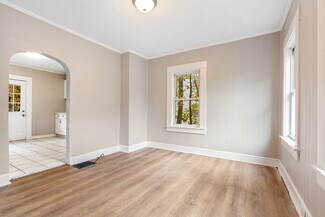 Plus de détails pour 14-24 c St, Whitinsville, MA - Multi-résidentiel à vendre