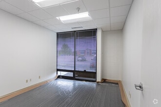 150-180 N Wright Brothers Dr, Salt Lake City, UT for lease Interior Photo- Image 2 of 5