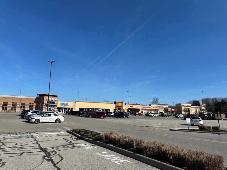 759-787 Alpha Dr, Cleveland, OH for lease - Building Photo - Image 3 of 4