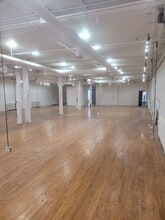 297-299 Queen St E, Toronto, ON à louer Photo intérieure- Image 2 de 7