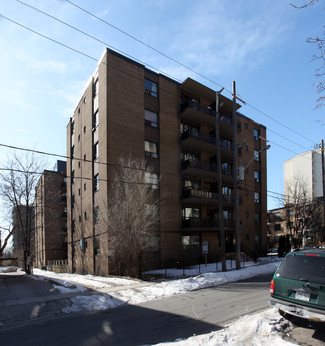 Plus de détails pour 27 Gamble Ave, Toronto, ON - Multi-résidentiel à vendre