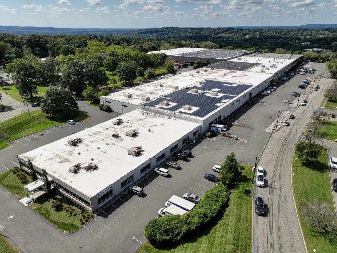415 Hamburg Tpke, Wayne, NJ for lease Building Photo- Image 1 of 3
