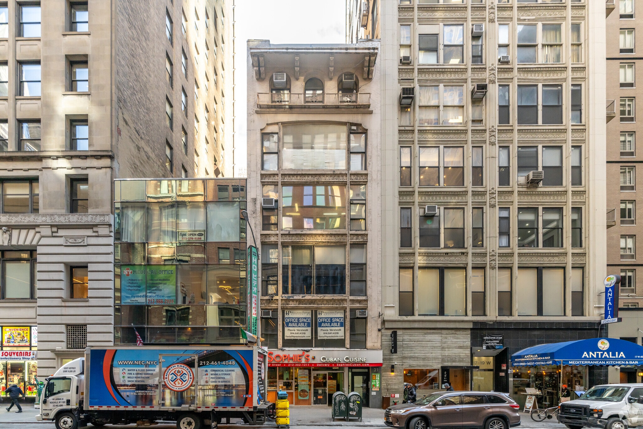 21 W 45th St, New York, NY à vendre Photo principale- Image 1 de 10