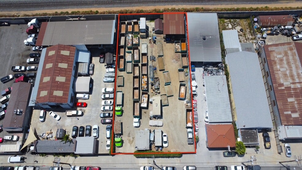 6130 Ferguson Dr, Commerce, CA for lease - Building Photo - Image 3 of 6