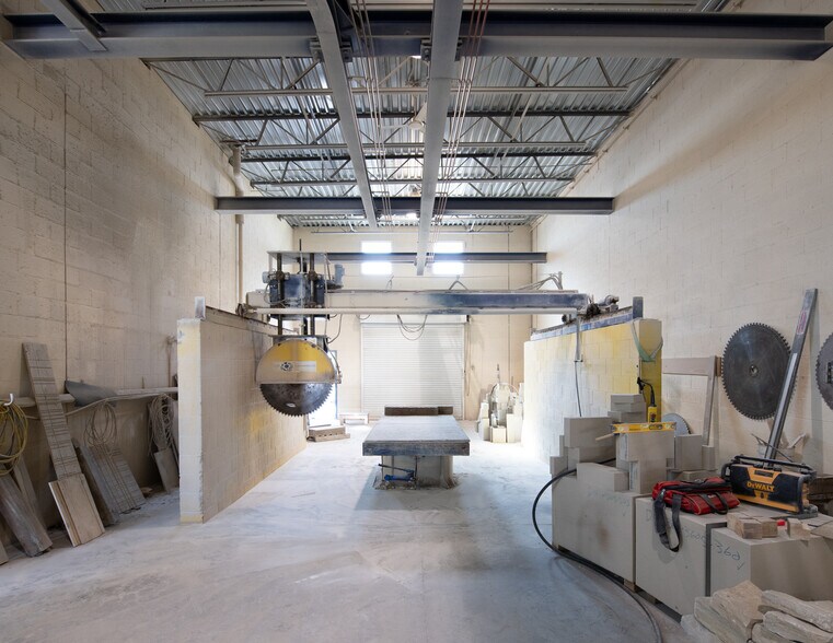 2563 Edinburgh Pl, Ottawa, ON à vendre - Photo intérieure - Image 2 de 6