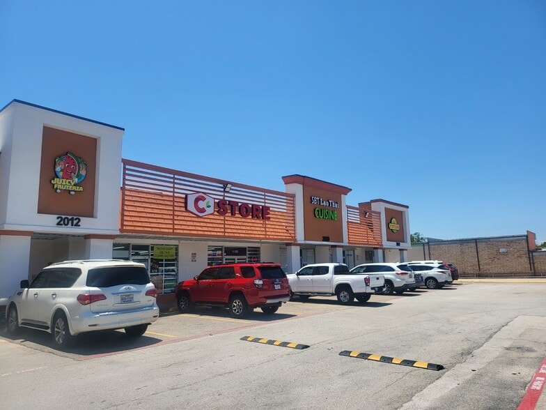 2006 W Buckingham Rd, Garland, TX for sale - Building Photo - Image 2 of 4