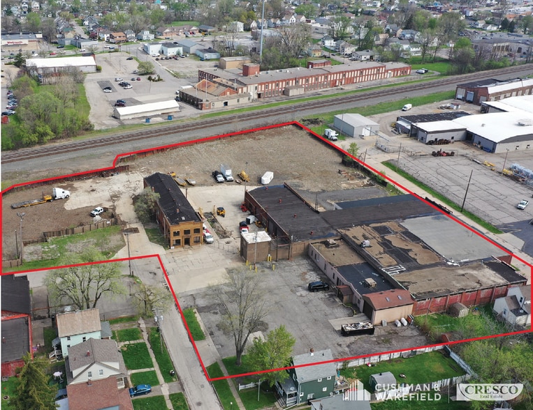 201 Williams St, Elyria, OH à vendre - Photo du bâtiment - Image 2 de 26