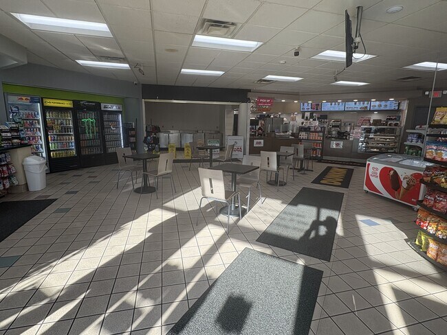 More details for 80 West Ave, Saratoga Springs, NY - Retail for Lease