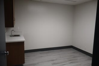 2621 S Bristol St, Santa Ana, CA for lease Interior Photo- Image 2 of 3