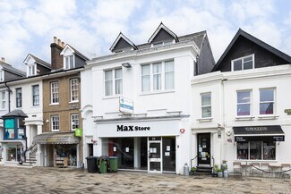 Plus de détails pour 24 Carfax, Horsham - Bureau/Commerce de détail à louer