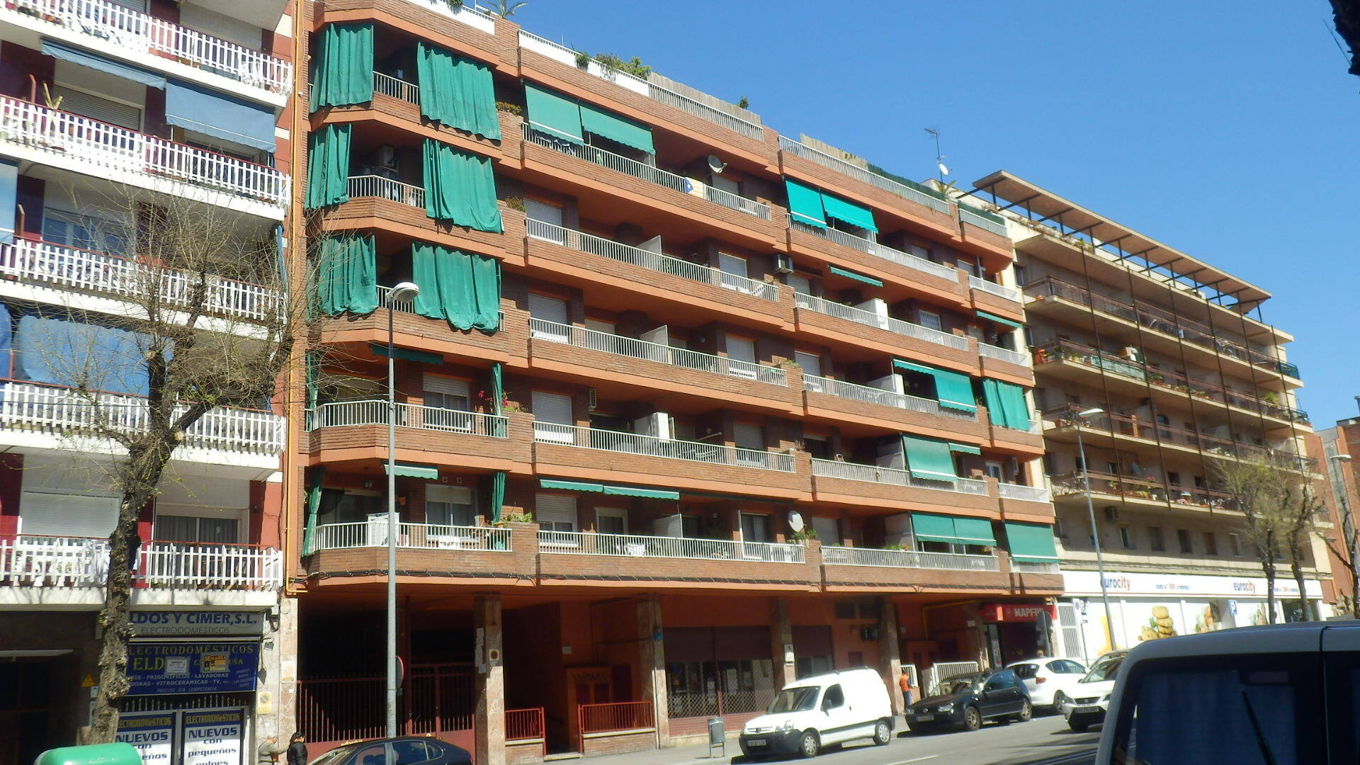 Passeig Llorenc Serra, 22, Santa Coloma de Gramenet, Barcelona à louer Photo principale- Image 1 de 2